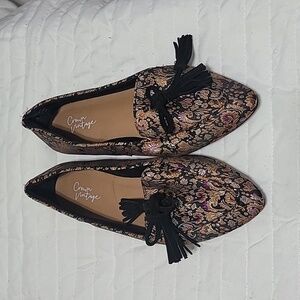 Crown Vintage Paisley Women's Flats Size 6